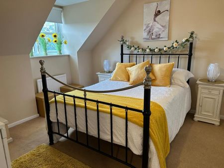 3 bedroom terraced house to rent - Photo 2