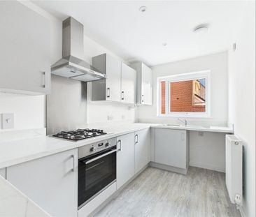 2 bedroom semi-detached house to rent - Photo 4