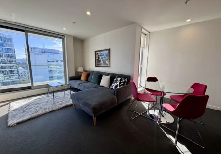 Superb central Wellington two bedroom apartment - Photo 3