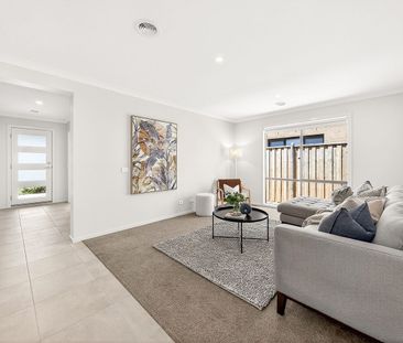 Well-Appointed Home in Sought-After Smith Park Estate!! - Photo 1