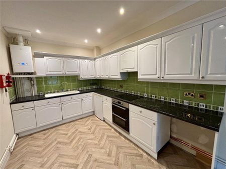 2 bedroom flat to rent - Photo 4