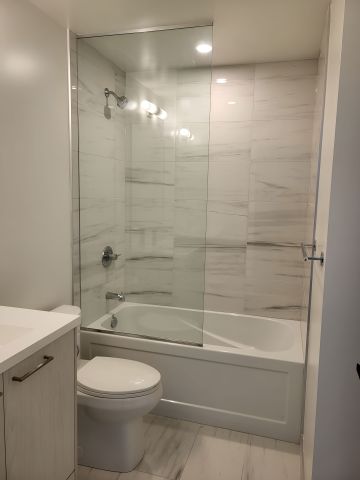 For Lease - 28 Interchange Way Unit# 2201, Vaughan, Ontario - Photo 2