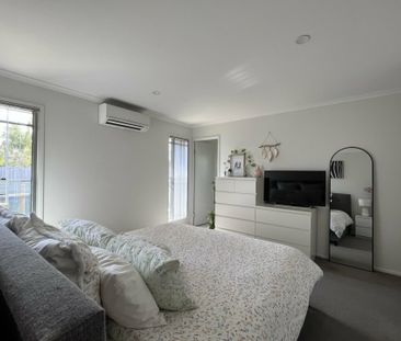 PERFECT FAMILY HOME - Photo 4