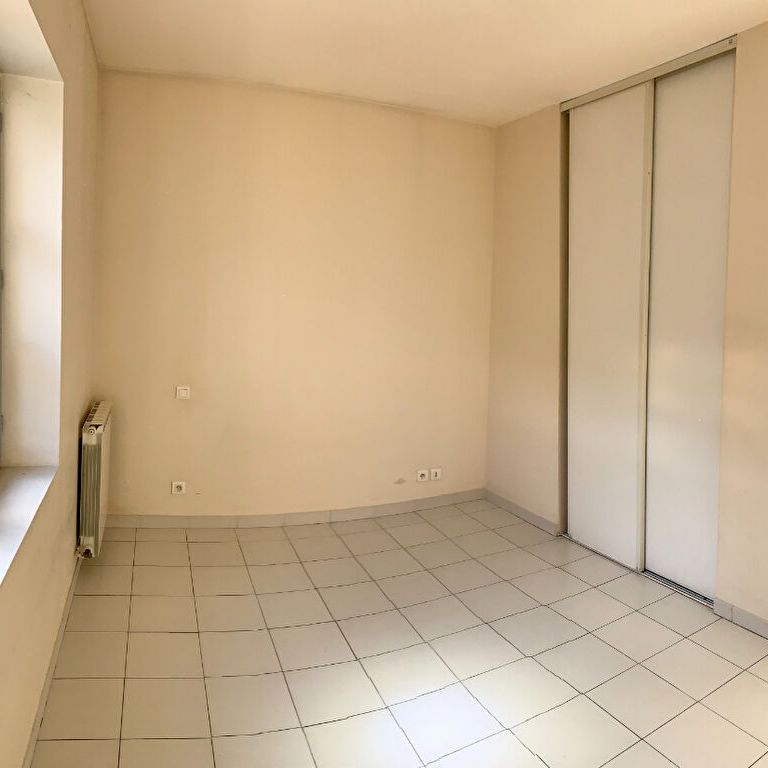Location Appartement 4 pièces 99m² - Photo 1