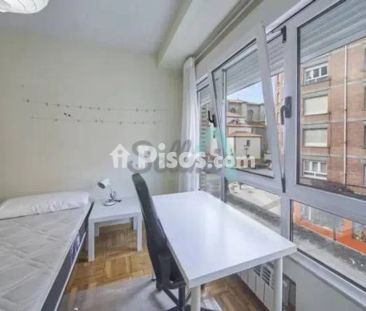 Piso en alquiler en Centro - Photo 2