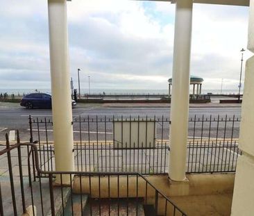 Wellington Crescent, Ramsgate, CT11 - Photo 1