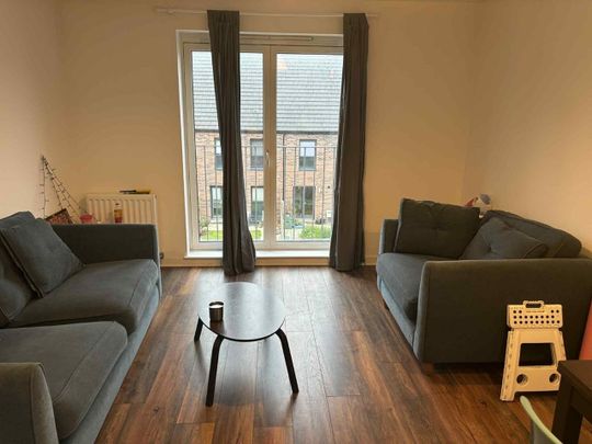 2 Bed Flat, Griffin Road, EH4 - Photo 1