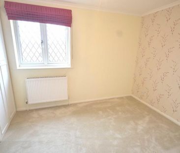 1 bedroom semi-detached house to rent - Photo 2