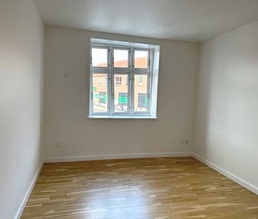 Skøn 2-værelses lejlighed med altan i Skibhuskvarteret - Foto 3