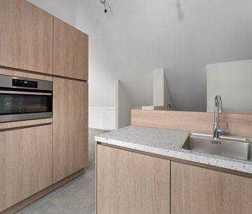 Lichtrijk dakappartement - 2 slaapkamers - Foto 4