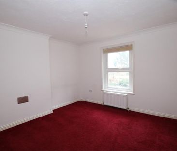2 bedroom maisonette to rent - Photo 3