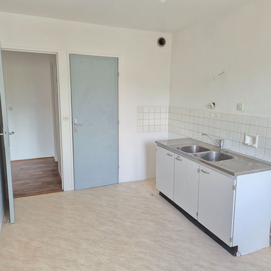 A LOUER Appartement 50000 Saint-lo 2 pièce(s) 46.60 m2 - Photo 1