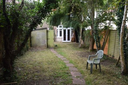 5 bed terraced house to rent in Earlham Road, Norwich, NR4 - Photo 3