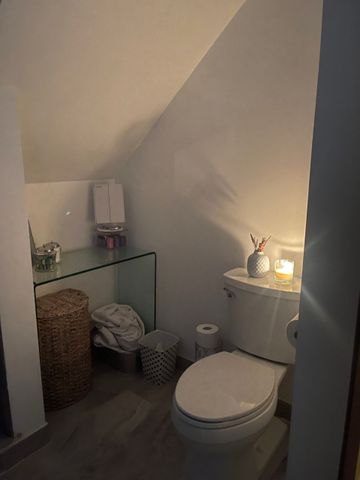 For Lease - 689 Euclid Avenue Unit# 1, Toronto, Ontario - Photo 2