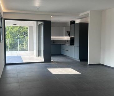 NUOVO ATTICO 3.5 LOCALI CON ROOFTOP DI 38MQ VISTA LAGO - Photo 1