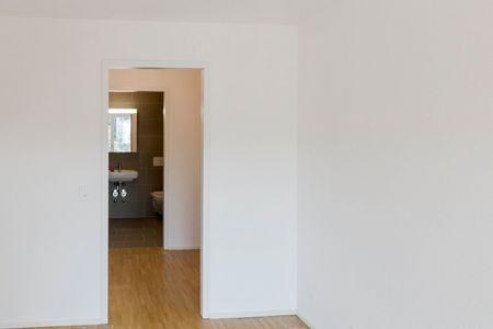 3.5 room apartment on the 7th floor - Photo 3