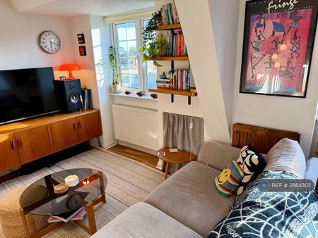 2 bedroom flat to rent - Photo 2