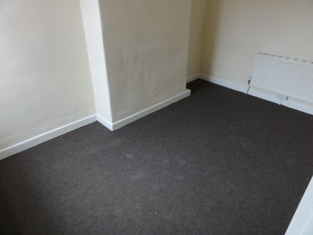 4 Bed Terraced House, Vittoria Street, CH41 - Photo 3