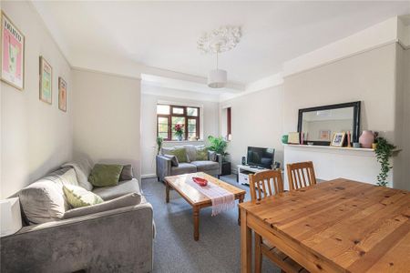 3 bedroom property to rent - Photo 2