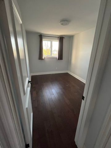 For Lease - 58 Plumbrook Crescent, Toronto, Ontario - Photo 4