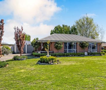 Quiet Living in Delacombe Court - Photo 2