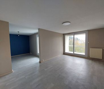 Location Appartement 3 pièces 79m² - Photo 2