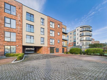 2 bedroom flat to rent - Photo 3