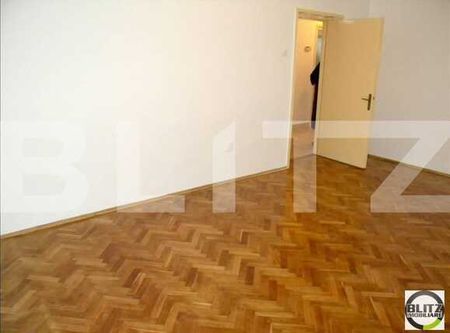 De inchiriat apartament cu 3 camere, 82 mp utili, zona Silver Business Center - Photo 2