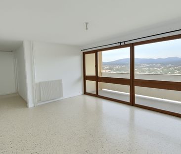 Location appartement 3 pièces, 69.66m², Marseille 13 - Photo 1