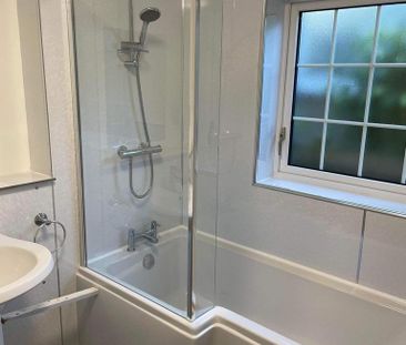 3 bedroom apartment to rent - Photo 2