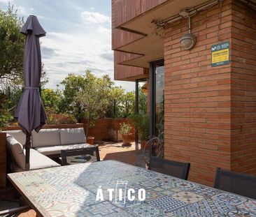 4 room luxury penthouse for rent in Barcelona, Spain - Photo 2