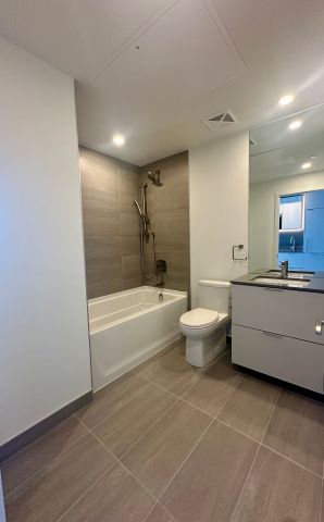 For Lease - 1 Fairview Road Unit# 1705, Mississauga, Ontario - Photo 4