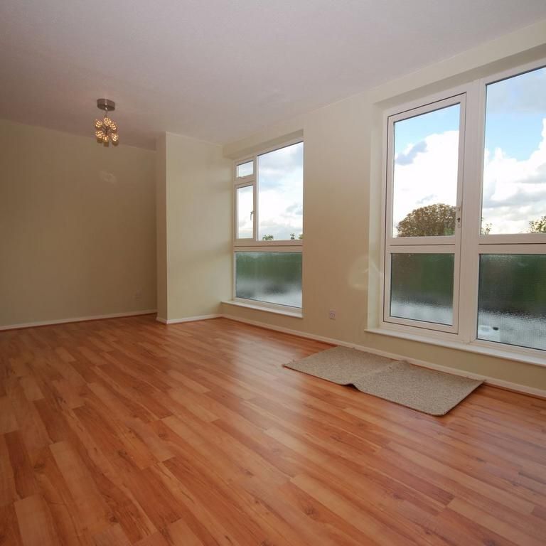 3 bedroom apartment to rent - Photo 1