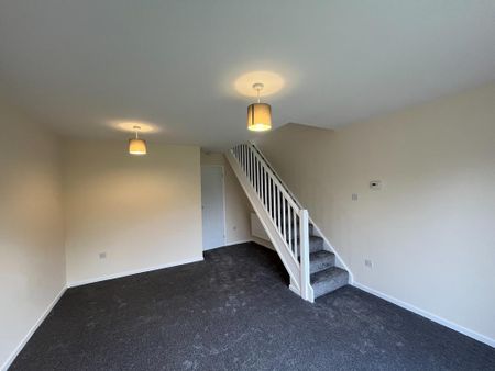 2 bedroom semi-detached house to rent - Photo 2