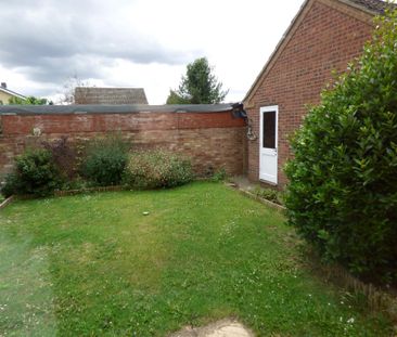 2 bedroom house to rent The Drift, Great Cornard, Sudbury, CO10 - Photo 3