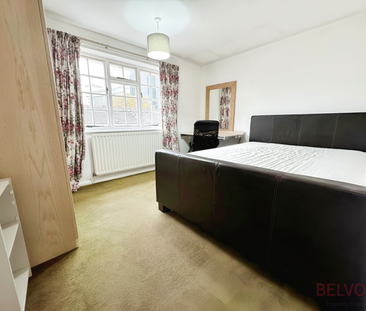 4 bedroom coach house to rent - Photo 3