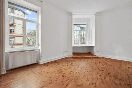 ++ Stil & Charme vereint – traumhafte Altbauwohnung im Herzen von Sachsenhausen ++ - Photo 2