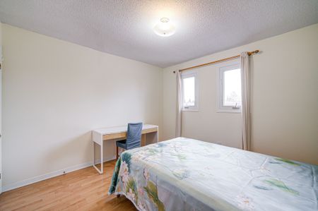 For Lease - 34 Denby Court, Markham, Ontario - Photo 5