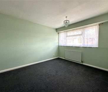 3 bedroom end of terrace house to rent - Photo 3