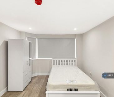 Studio to rent - Photo 6