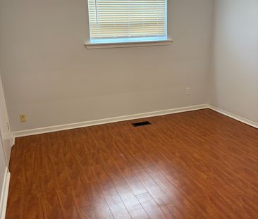 For Lease - 7 Limevale Crescent, Toronto, Ontario - Photo 2