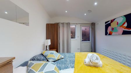 Studio to rent - Photo 5