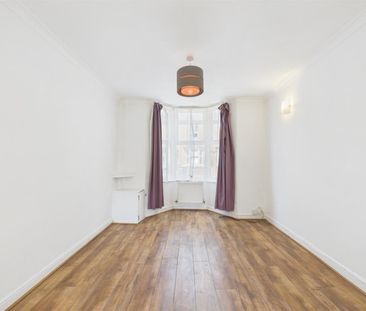 2 BED Terraced House To rent - Photo 2