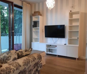 Trzy pokoje z garażem i komórką lokatorską – zdjęcie 1