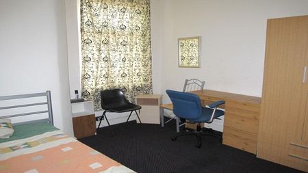 5 bedroom terraced house to rent - Photo 2