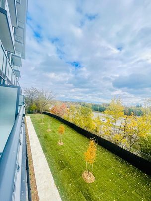 For Lease - 7439 Kingston Road Unit# 313-Tower A, Toronto, Ontario - Photo 1