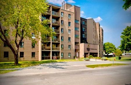 For Lease - 17 Eldon Hall Place Unit# 212, Kingston, Ontario - Photo 2
