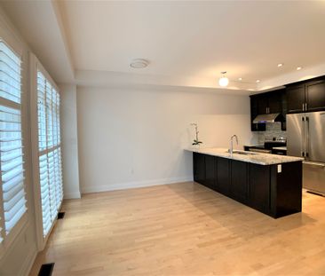 For Lease - 43 Causland Lane, Richmond Hill, Ontario - Photo 2