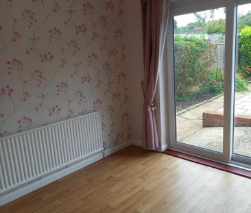 2 bedroom bungalow to rent - Photo 4