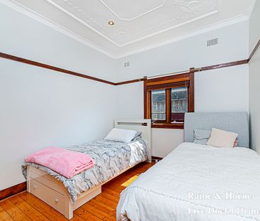 Charming Family Home in a Prime Location - Photo 5